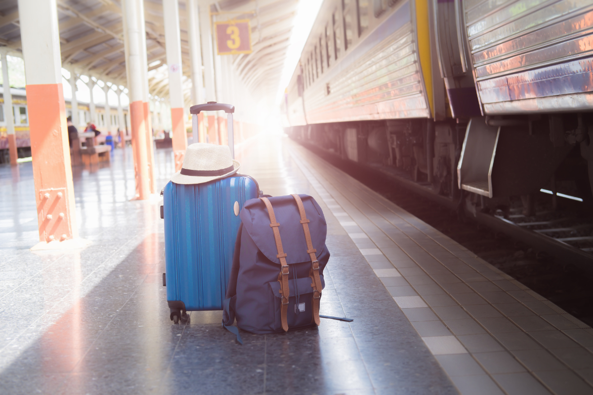 Jak znaleźć idealny plecak-bagaż podręczny do samolotu?