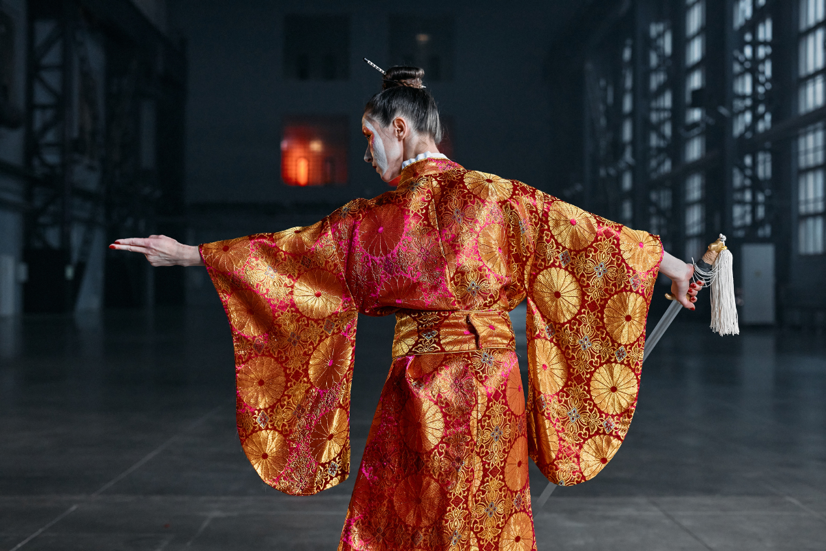 Japoński styl ubioru — co go wyróżnia i skąd się wziął?